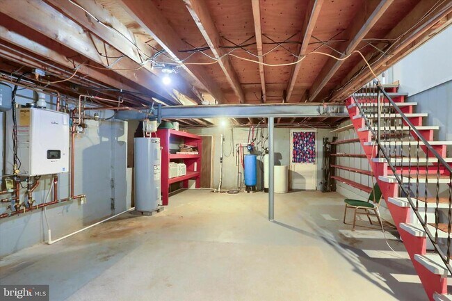 Building Photo - 685 Knight Rd