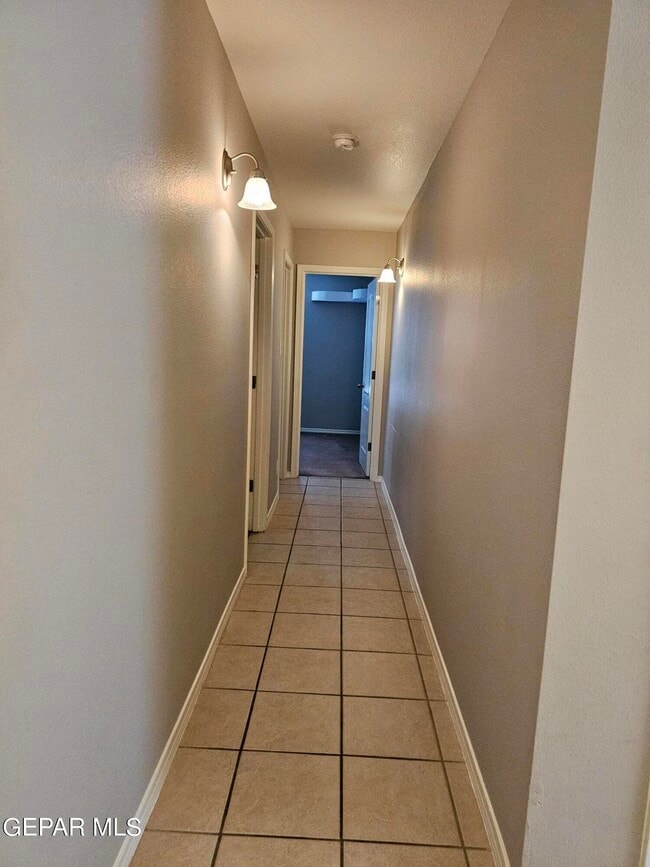 Building Photo - 4017 Hueco Land Ln