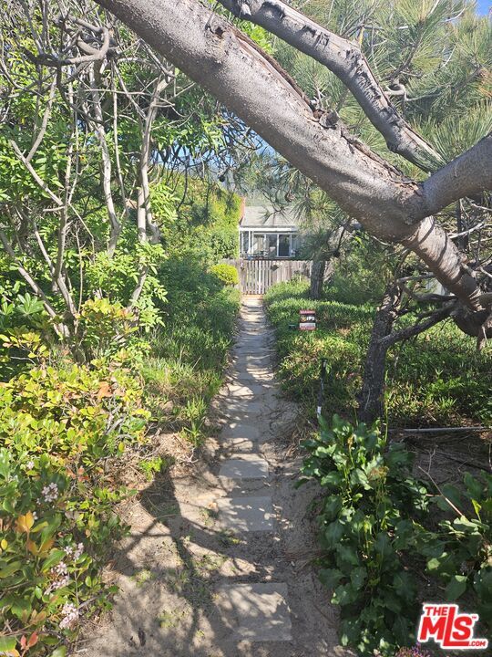 Building Photo - 30838 Broad Beach Rd