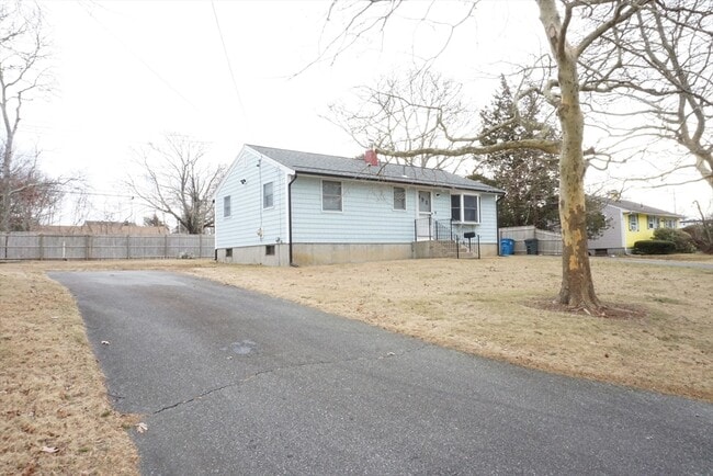 Building Photo - 21 Heritage Cir