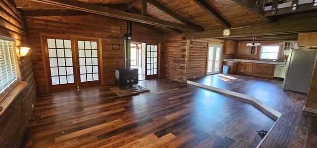 Building Photo - 7307 Rhodes Ln