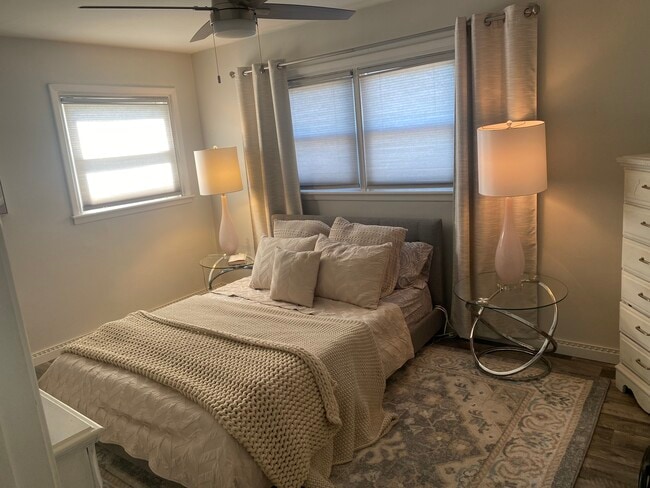 Building Photo - 3810 Janice St