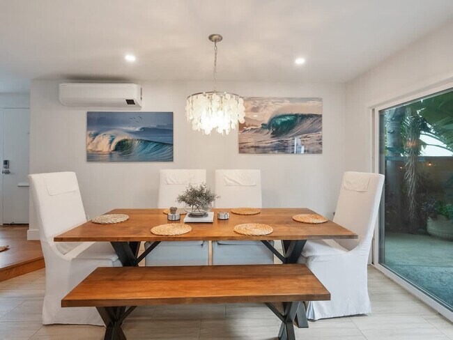 Building Photo - 750 S Sierra Ave