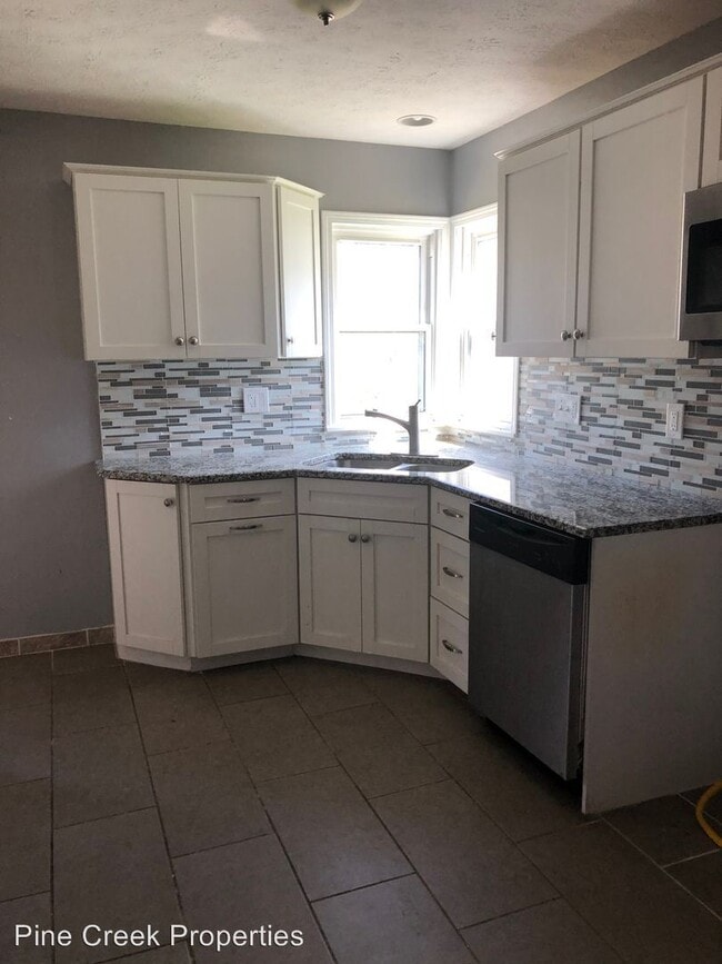 Building Photo - 3 br, 1.5 bath House - 1819 Maywood Rd