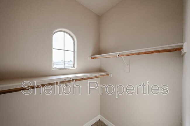 Building Photo - 3779 N Denny Way