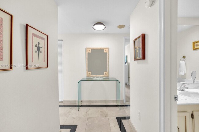 Building Photo - 177 Ocean Ln Dr