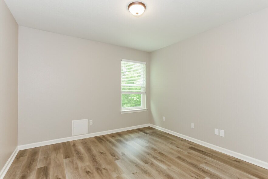 Building Photo - 1521 Creekstone Ct