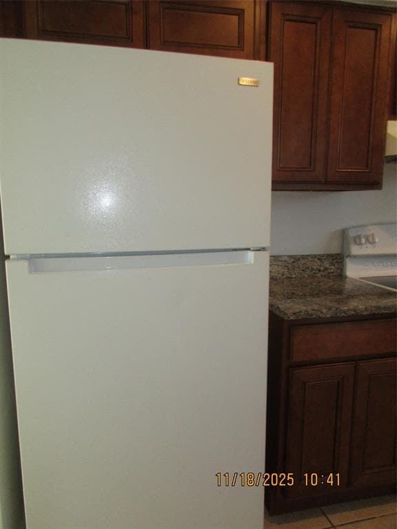 Building Photo - 291 Flower Ln