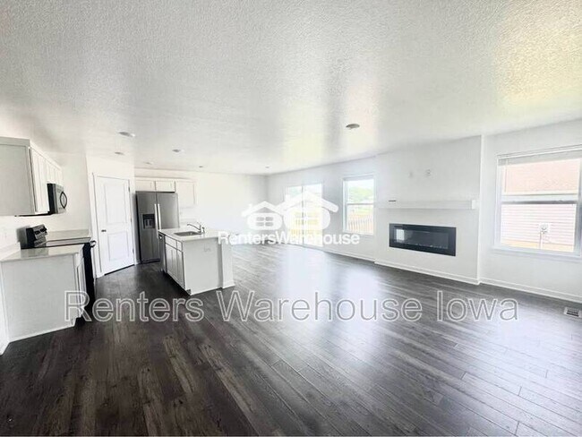 Building Photo - 4195 Cheyenne Ct