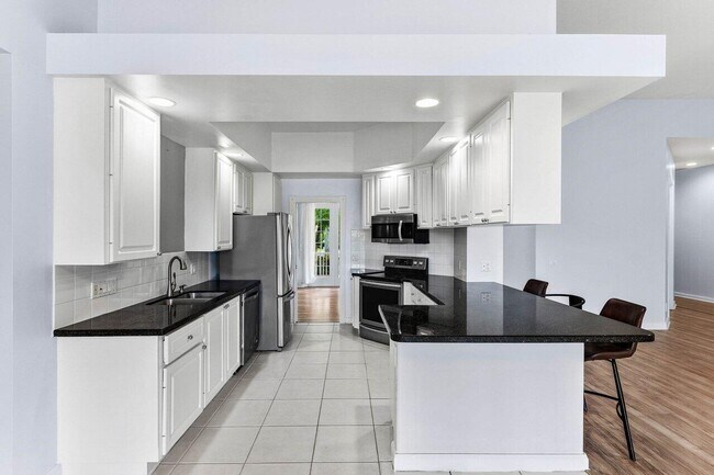 Building Photo - 8033 Kaliko Ln