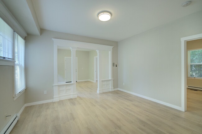 Building Photo - 5232 Brooklyn Ave NE