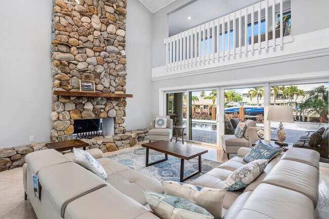 Building Photo - 937 Fern Dr