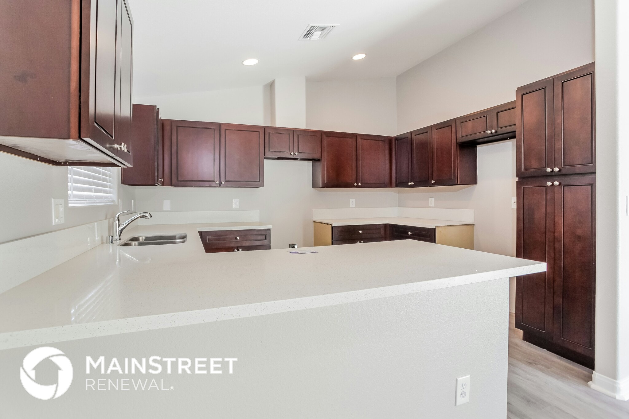 Building Photo - 4345 E Philadelphia Ave