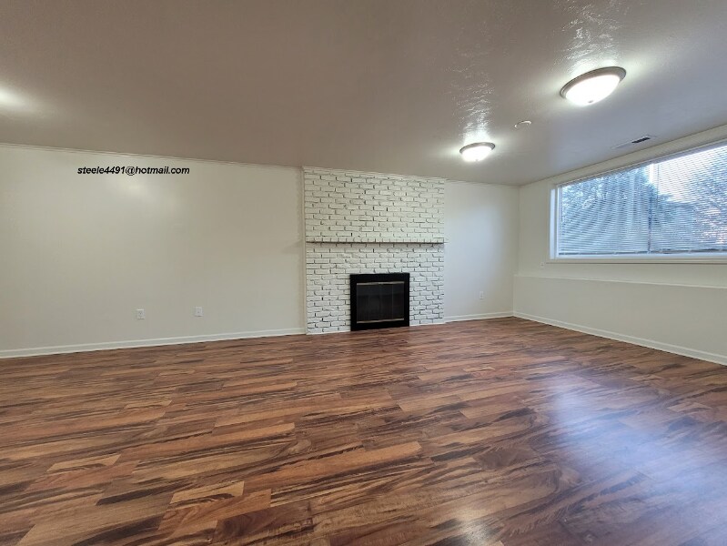 Building Photo - 1213 Wilroy Rd