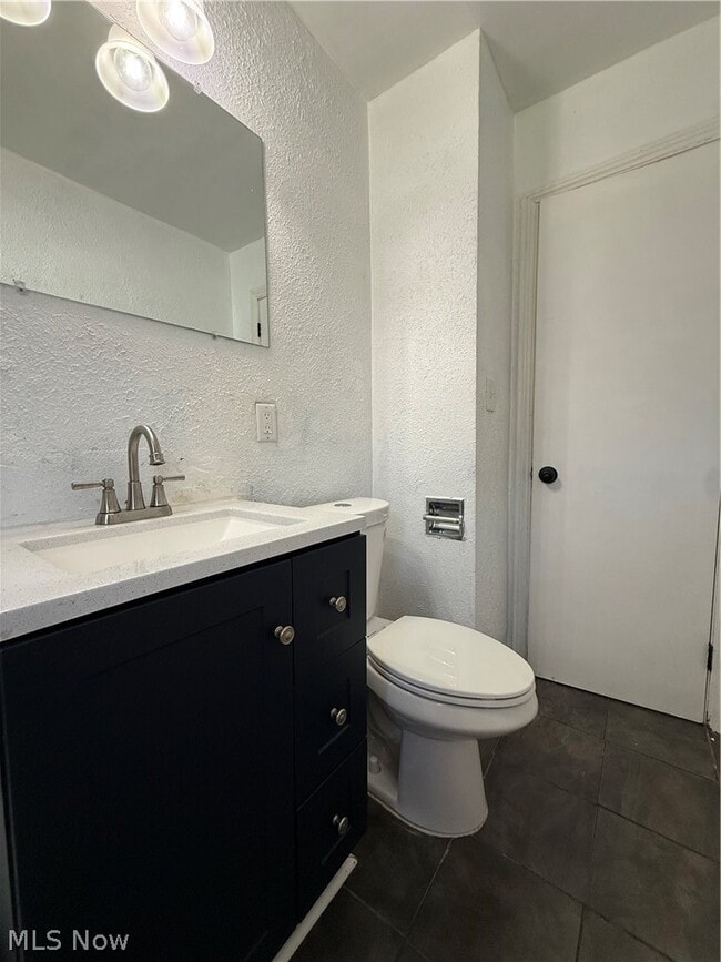 Building Photo - 18505 Raymond St