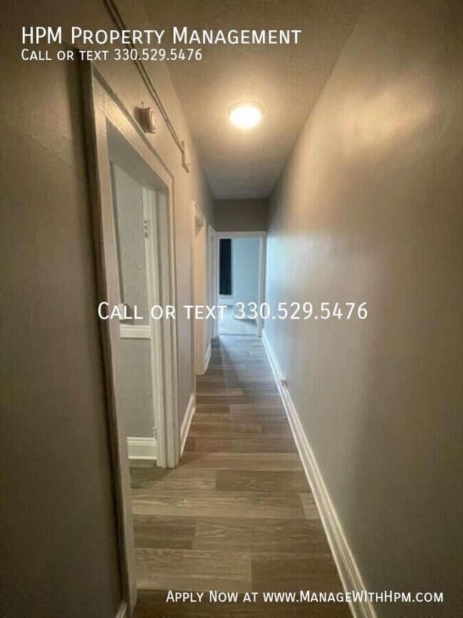 Building Photo - 11516 Clifton Blvd