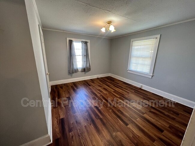 Building Photo - 9112 Asheville Hwy