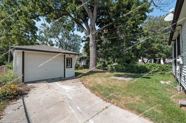 Building Photo - Charming 2-Bedroom Ranch in Taylor for Rent!