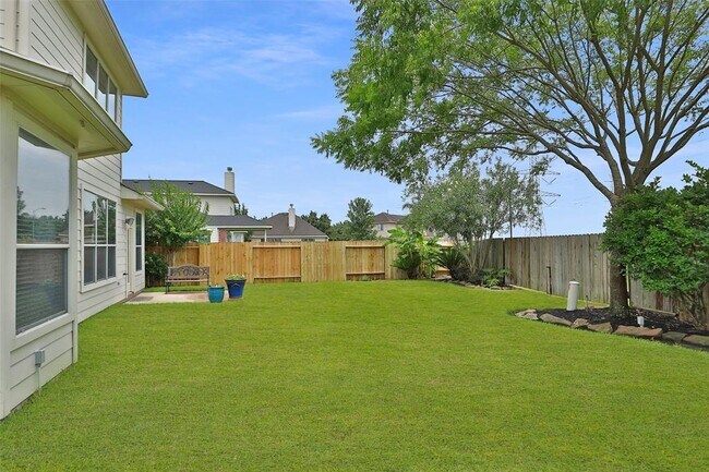 Building Photo - 9603 Red Rugosa Dr