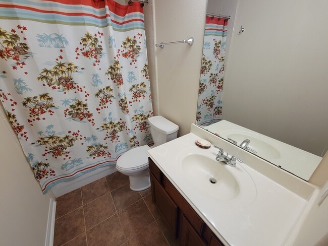 Building Photo - 805 Arlington Pointe Dr