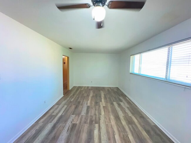 Building Photo - 2817 Caldwell Dr