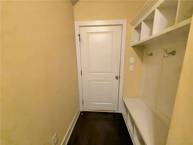 Building Photo - 3797 Oxford Cir