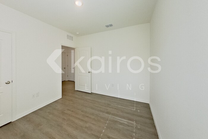 Building Photo - 32162 Katelin Cir