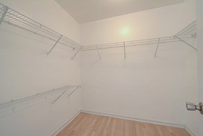 Building Photo - 880 Countryfield Ln