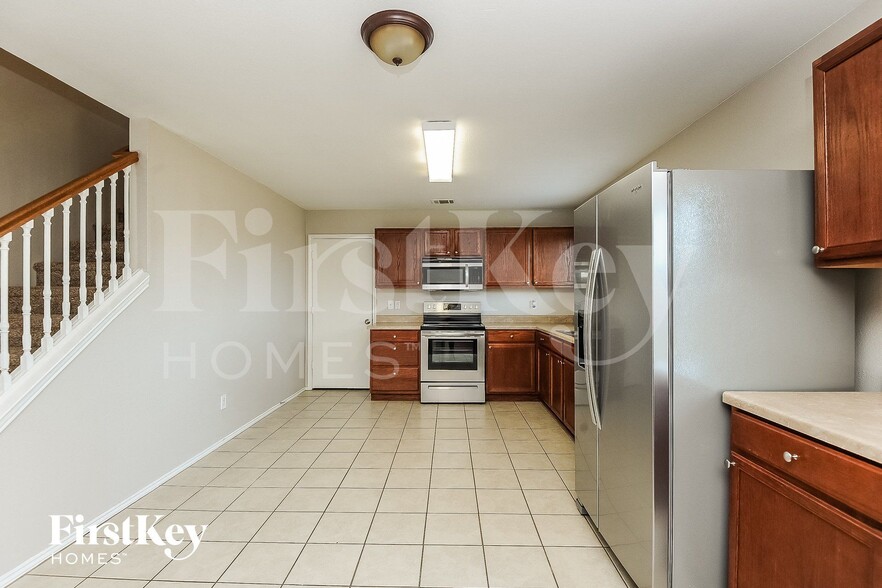 Building Photo - 8115 Wesson Rd