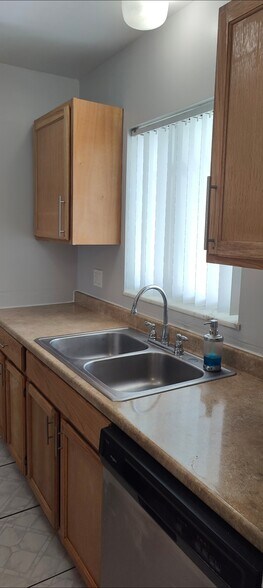 Primary Photo - 801 W Lancaster Rd