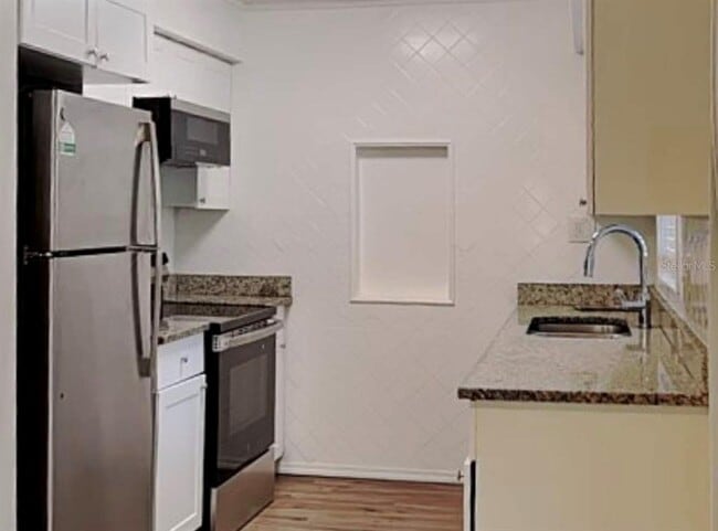 Building Photo - 963 Sonata Ln