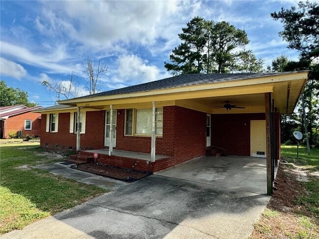 Building Photo - 4318 Daniel McLeod Rd