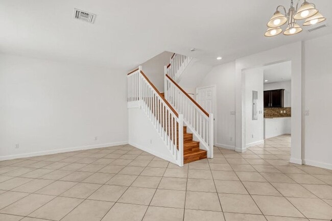 Building Photo - 5325 Ashley River Rd