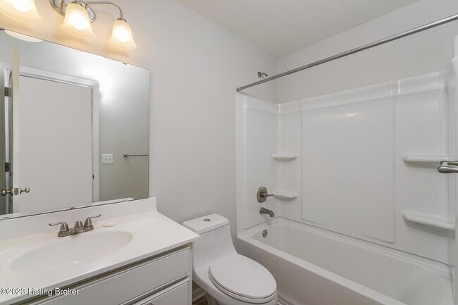 Building Photo - 706 New Christman Ln