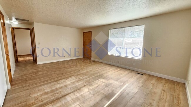 Building Photo - Fantastic Updated Home in Nampa!