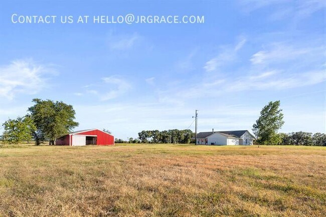 Building Photo - 740 N League Ranch Rd