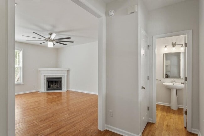 Building Photo - 2396 Sapphire Valley Dr