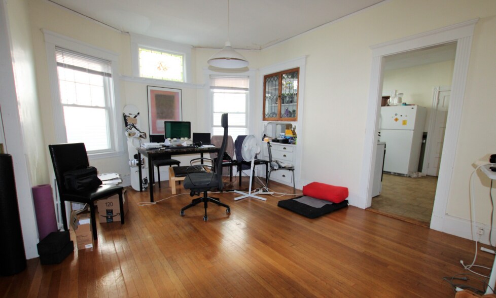 Building Photo - 98 Westbourne Ter
