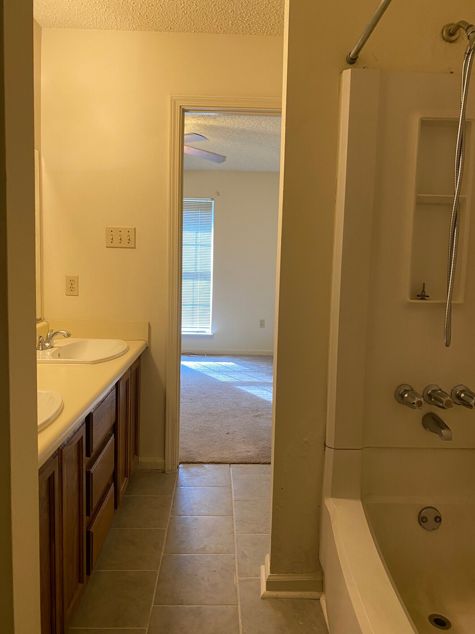 Building Photo - 1672 Brightside Dr