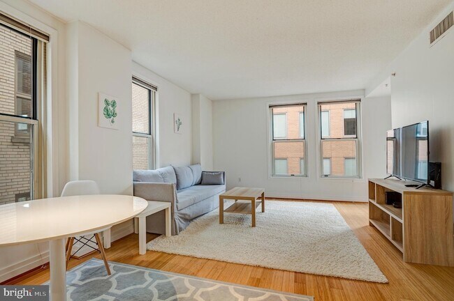 Building Photo - 915 E Street NW Unit 1001