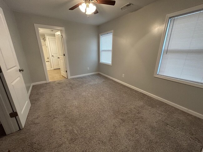 Building Photo - 121 Walker St