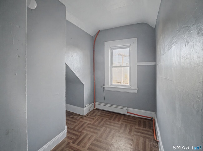 Building Photo - 1872 North Ave