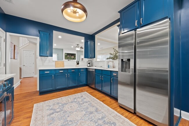 Building Photo - 13581 Weycroft Cir