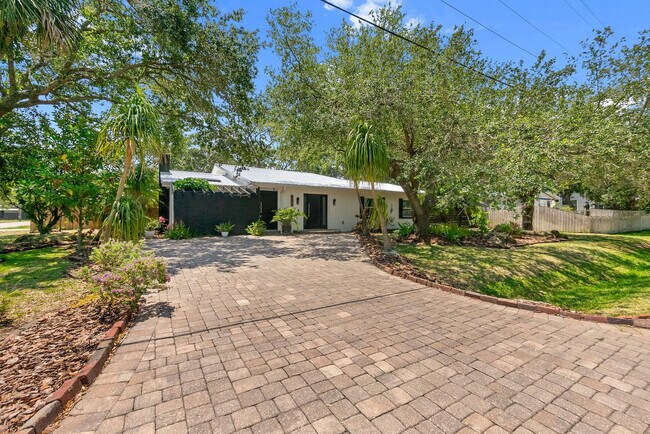 Building Photo - 501 Boating Club Rd