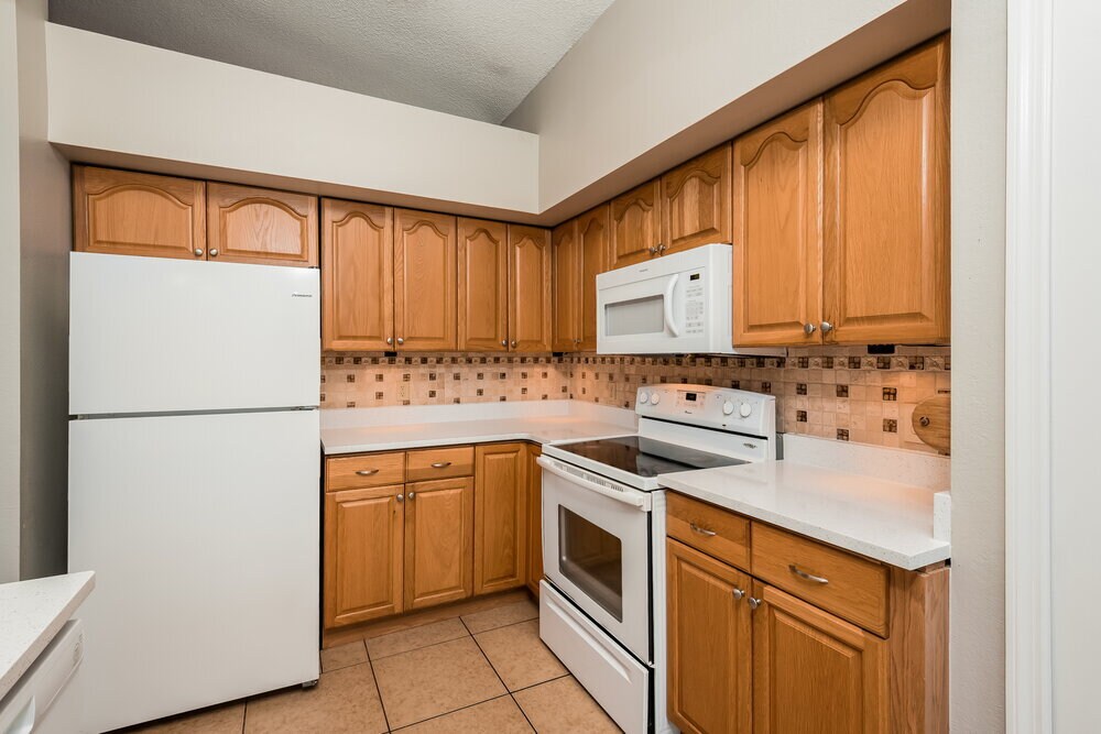Building Photo - 7247 Somersworth Dr