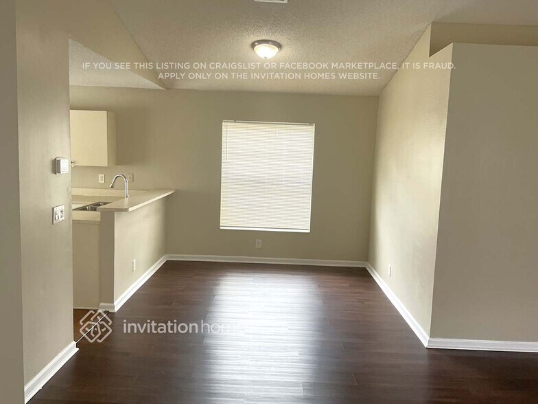 Building Photo - 1928 SW 177th Ave