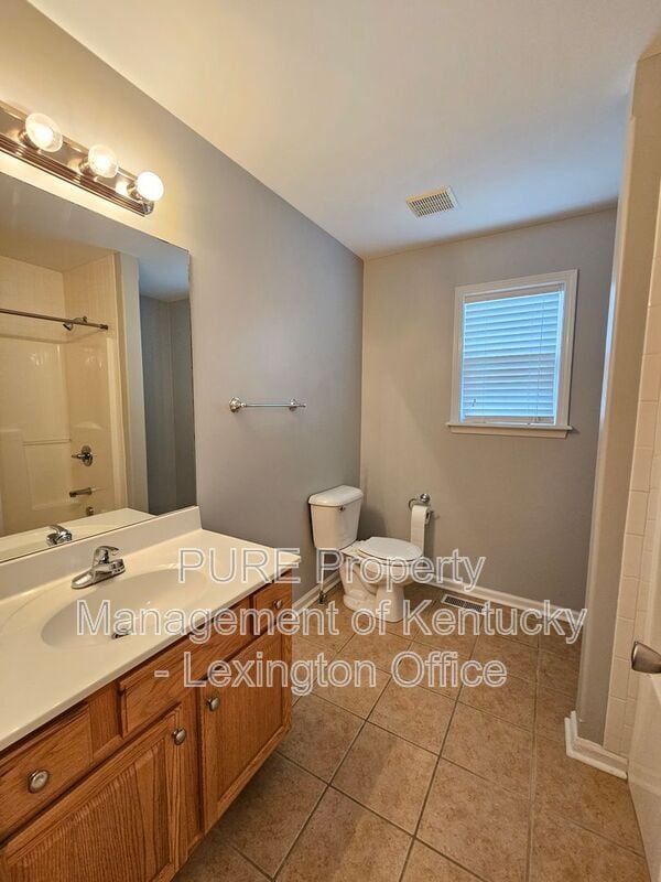 Building Photo - 321 Lebeau Dr