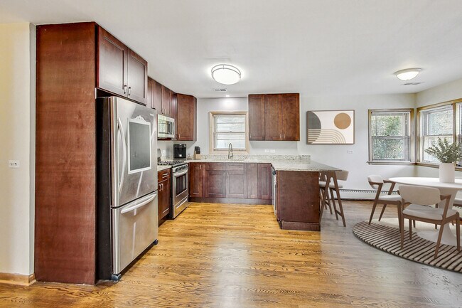 Building Photo - 1108 Fortuna Ave