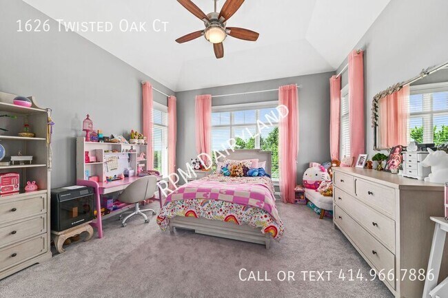 Building Photo - 1626 Twisted Oak Ct