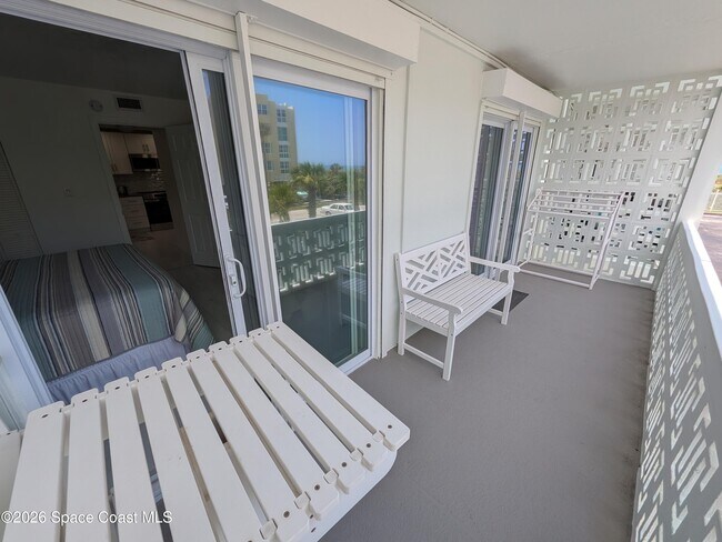 Building Photo - 4800 Ocean Beach Blvd